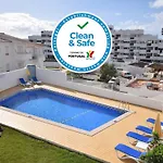 Carruna شقة فندقية 4*