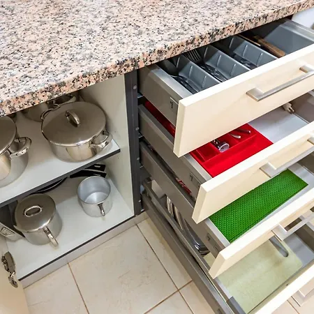 Carruna شقة فندقية 2*