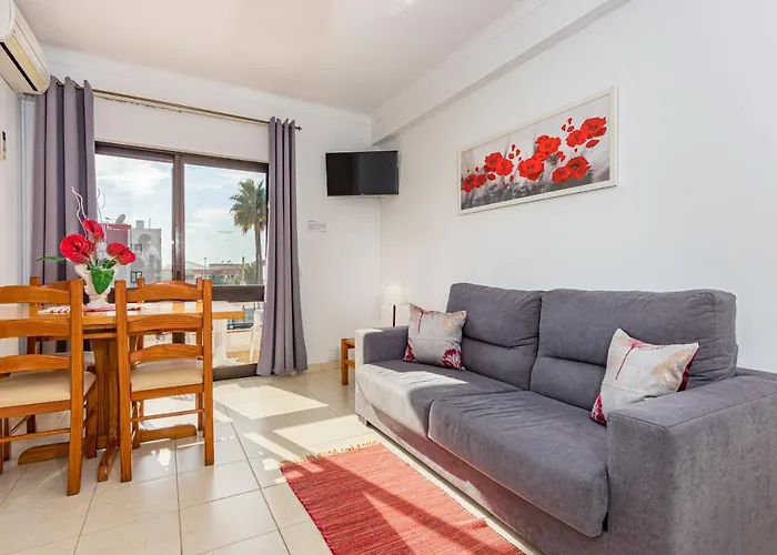 Carruna Aparthotel 4*