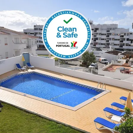 Carruna מלון דירות 4*