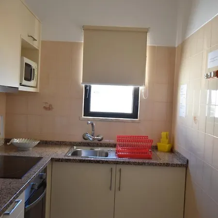 Carruna מלון דירות 4*