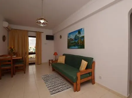 Carruna אלבופיירה