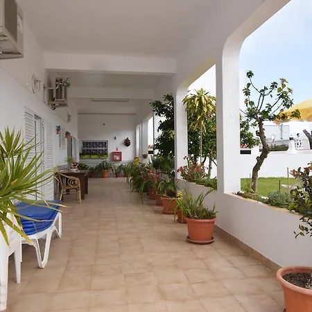 Carruna מלון דירות אלבופיירה