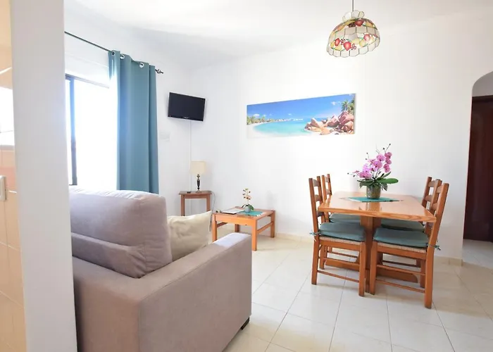 Ξενοδοχείο με διαμερίσματα Carruna 4*